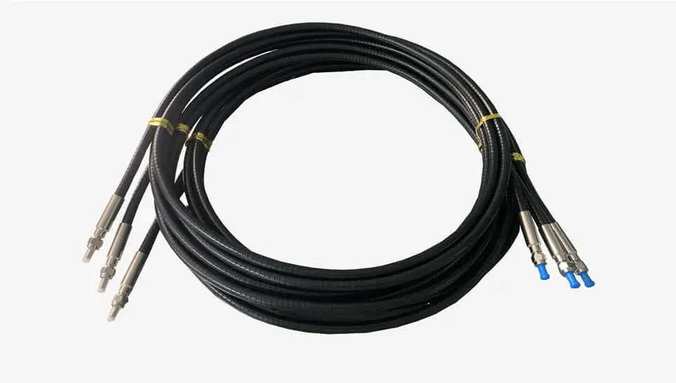 Cabo de Fibra Óptica com Ferrula de Cerâmica SMA905