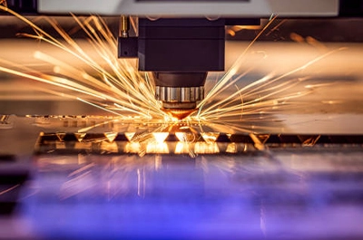 Fibra Lenteada em Processamento de Materiais a Laser